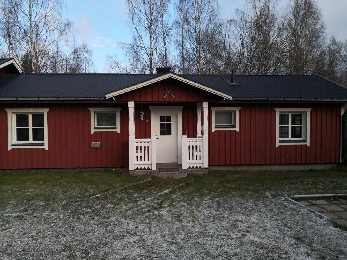 Romme stugby Hotell Borlänge Eksteriør bilde